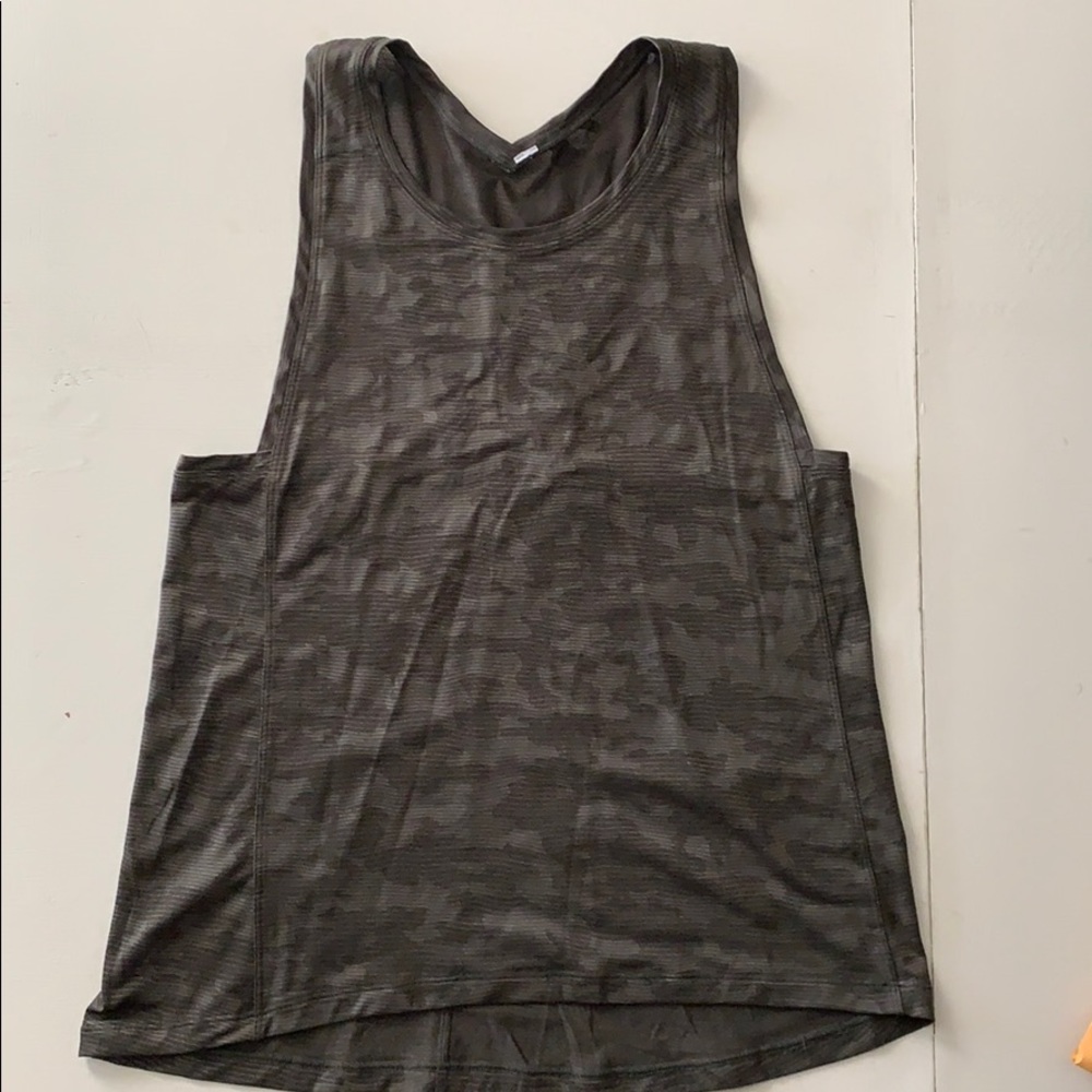 Lululemon Racerback Muscle tank size 6 (medium)